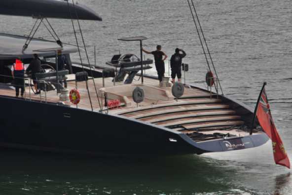 12 July 2023 - 07:40:00
Their very own stairway to Devon.
-----------------
57m superyacht Ngoni arrives in Dartmouth